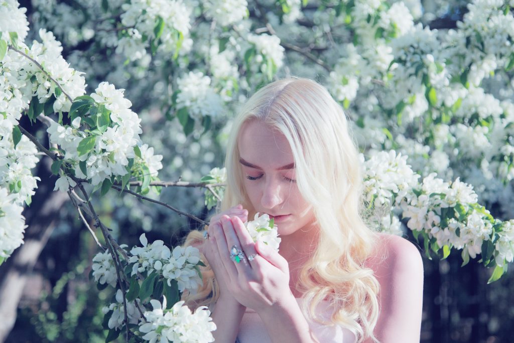 How to get fair skin naturally at home fast? - Theatre Co